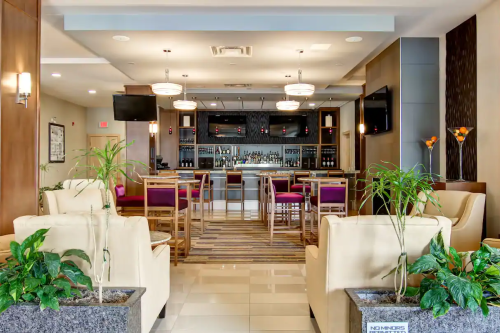 doubletree by hilton hotel kamloops bar.png