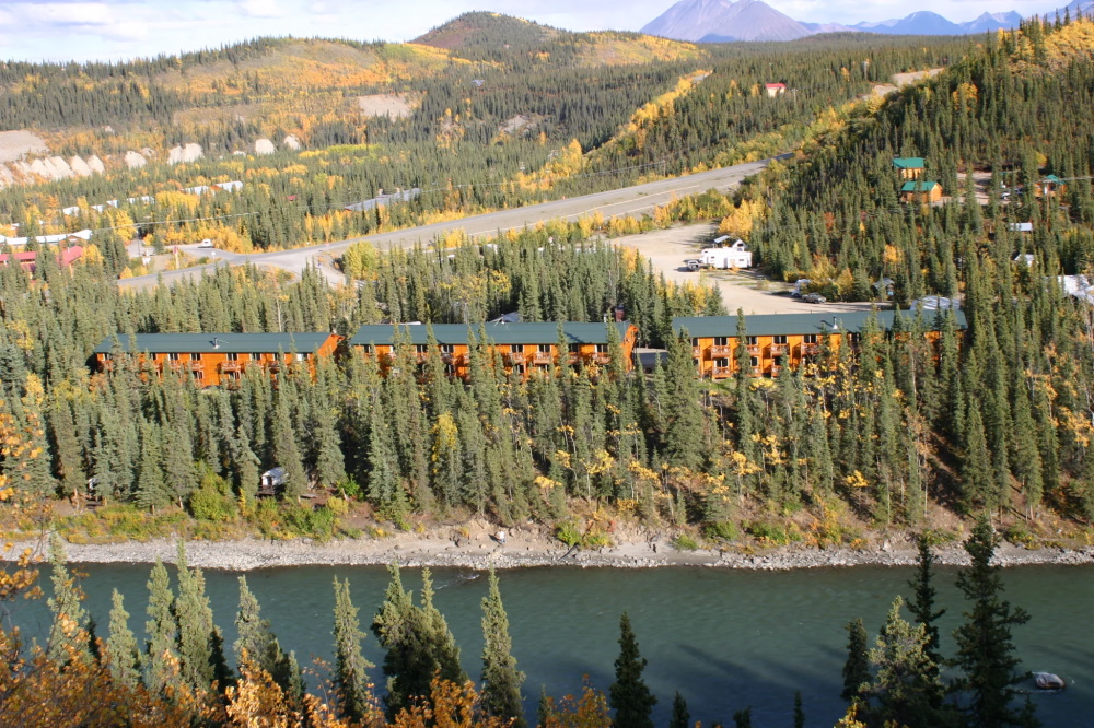 denali grizzly bear resort achterkant.jpg