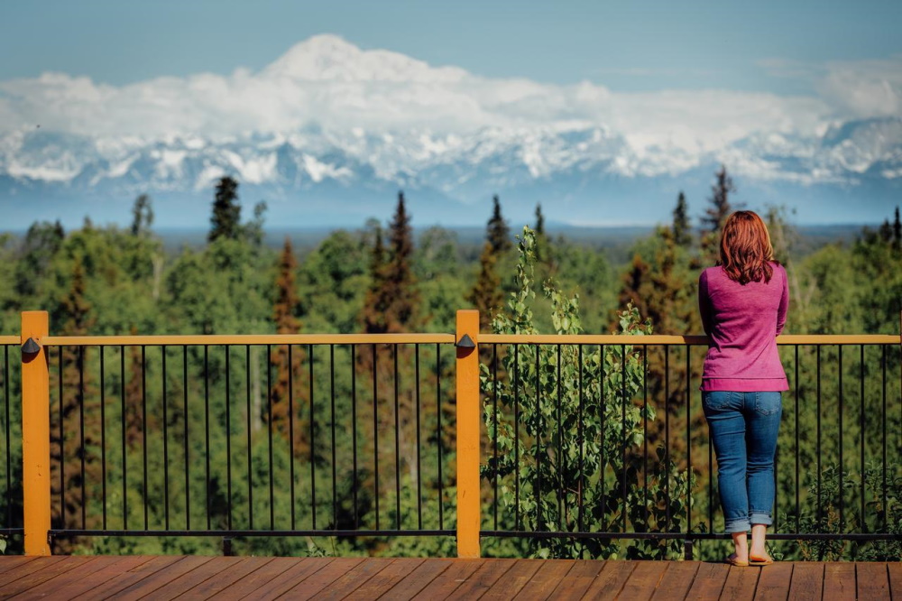 talkeetna alaskan lodge uitzicht.jpg