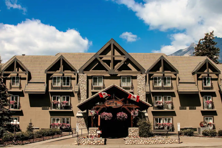 banff inn voorkant.jpg