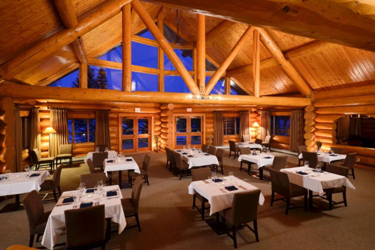 tyax lodge heliskiing restaurant.jpg