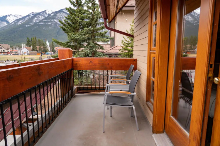 banff ptarmigan inn balkon.jpg