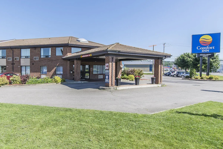 comfort inn riviere-du-loup voorkant.jpg