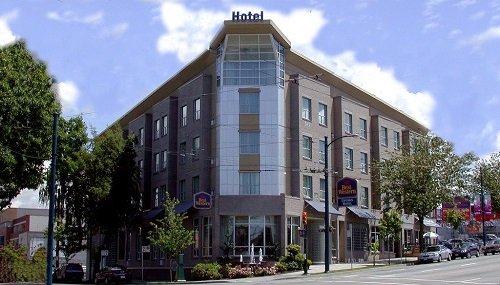 Best Western Plus Uptown Vancouver building