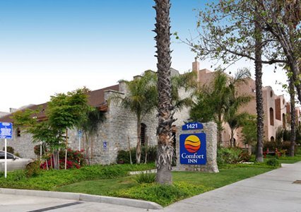 Comfort Inn Pomona 01.[1]