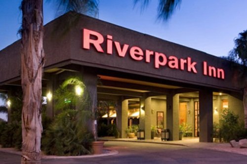 Riverpark Inn 001